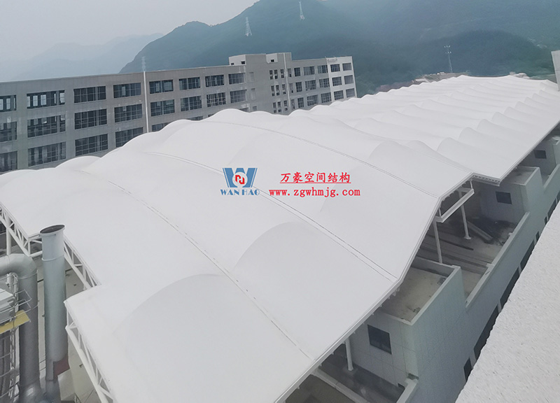 浙江真愛毯業(yè)科技有限公司廠房三屋面膜結(jié)構(gòu)工程完工大吉！