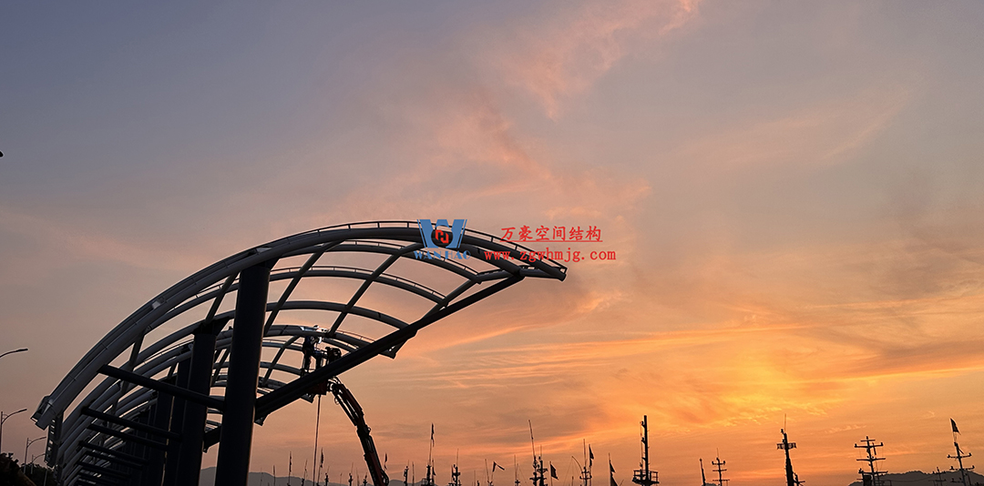 全面加速建設(shè)，創(chuàng)建優(yōu)質(zhì)精品工程