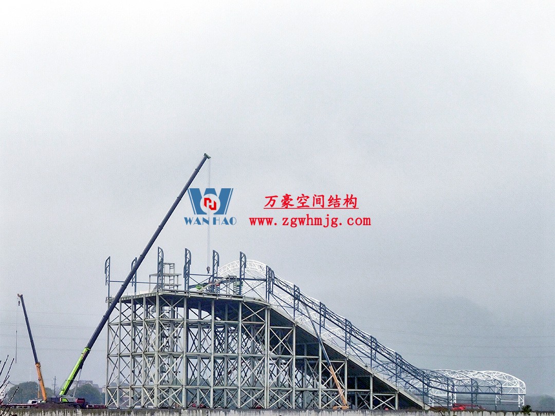 馭風逐沙，織就賽道美學——比亞迪紹興嵊州賽車場干拔沙坡觀景平臺鋼膜結(jié)構(gòu)