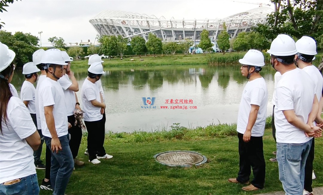 標(biāo)桿引領(lǐng)，智啟未來——萬豪集團(tuán)營銷、設(shè)計(jì)與技術(shù)骨干共赴無錫奧體中心，現(xiàn)場觀摩學(xué)習(xí)解鎖“創(chuàng)新密碼”