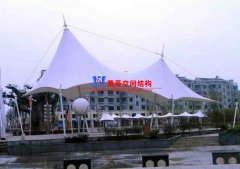膜結(jié)構(gòu)遮陽棚工程是什么？有哪些優(yōu)勢(shì)和特點(diǎn)？