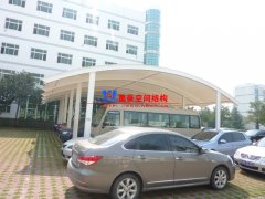 寧波膜結(jié)構(gòu)車棚制作哪個(gè)公司好？為什么寧波膜結(jié)構(gòu)公司選萬豪？