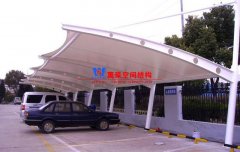 膜結(jié)構(gòu)車(chē)棚制作流程是怎樣的？膜結(jié)構(gòu)車(chē)棚焊接有什么要求?