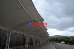 膜結(jié)構(gòu)雨棚報(bào)價(jià)多少錢？膜結(jié)構(gòu)雨棚價(jià)格是怎么算的？