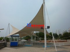 膜結(jié)構(gòu)雨棚價(jià)格多少錢一平？膜結(jié)構(gòu)雨棚制作安裝有哪些要點(diǎn)需要注意？