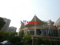 膜結(jié)構(gòu)和傳統(tǒng)結(jié)構(gòu)對比有哪些優(yōu)勢？膜結(jié)構(gòu)建筑有哪些突出的特點？