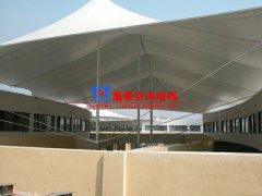 雨棚材料選哪種好？雨棚制作設計選膜結構有哪些優(yōu)勢？