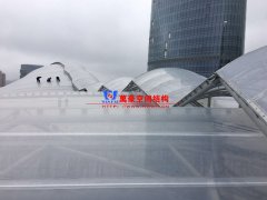 膜結(jié)構(gòu)膜材中ETFE膜與PTFE膜哪個好？分別有什么特點？