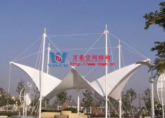 膜結(jié)構(gòu)遮陽(yáng)棚安裝哪家好？為什么膜結(jié)構(gòu)遮陽(yáng)棚選萬(wàn)豪？